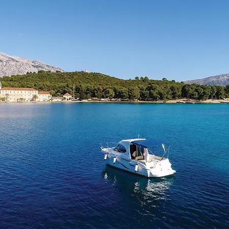 Stunning In With 1 Bedrooms And Wifi