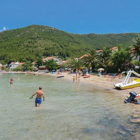 1 Bedroom Awesome In Apartament *