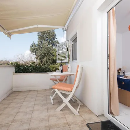 1 Bedroom Awesome In 아파트